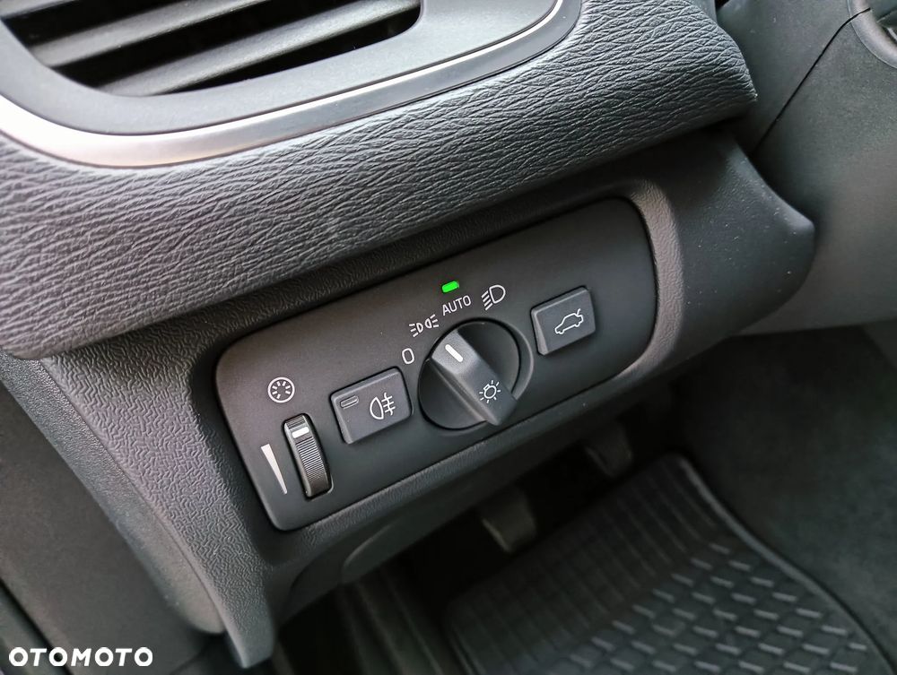 Volvo V40 - 15