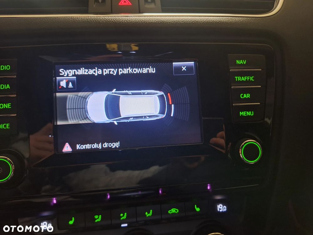 Skoda Octavia Combi 2.0 TDI RS - 27