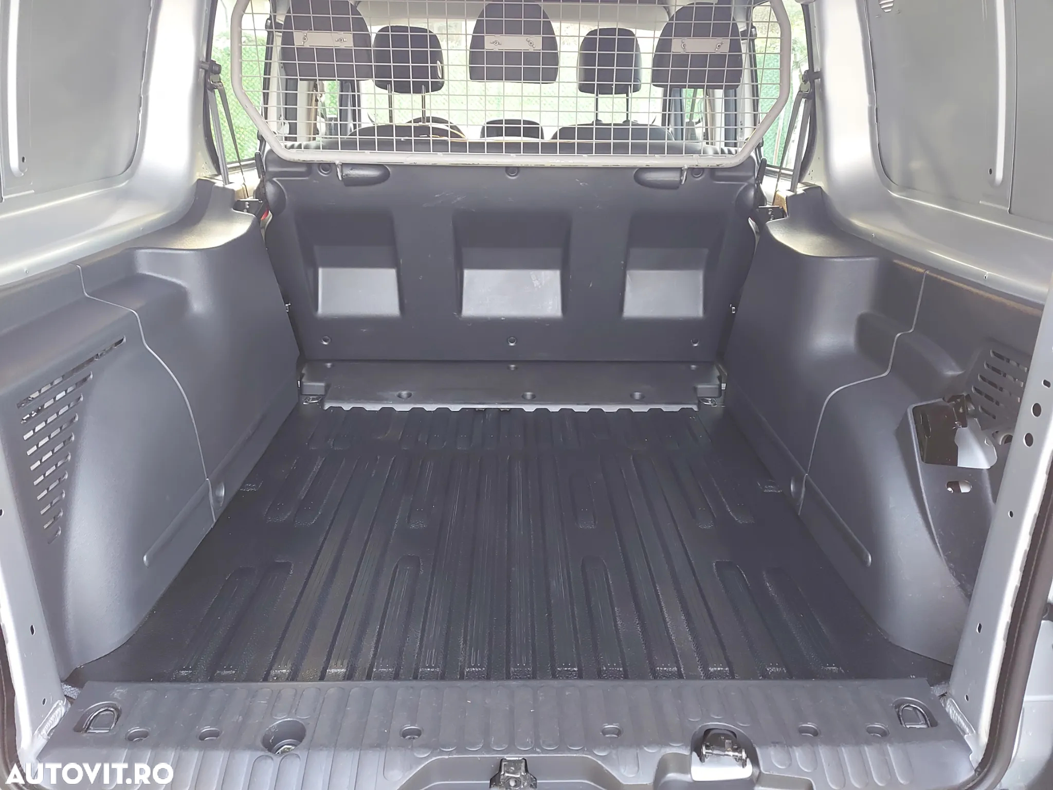 Renault Kangoo dCi 110 FAP Start & Stop Grand - 19
