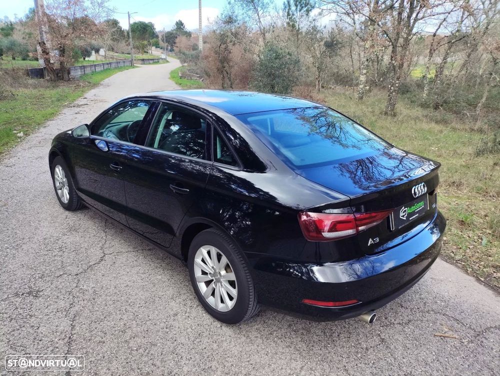 Audi A3 Limousine 1.6 TDI Business Line Attraction - 11