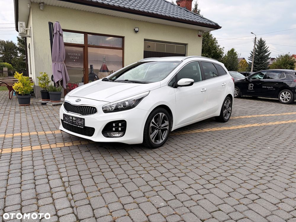 Kia Ceed - 13