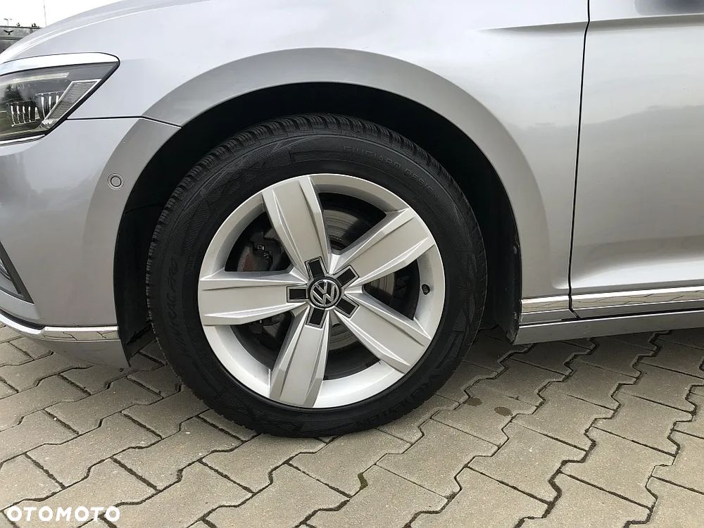 Volkswagen Passat Variant 2.0 TDI BMT 4Mot Highline DSG - 32
