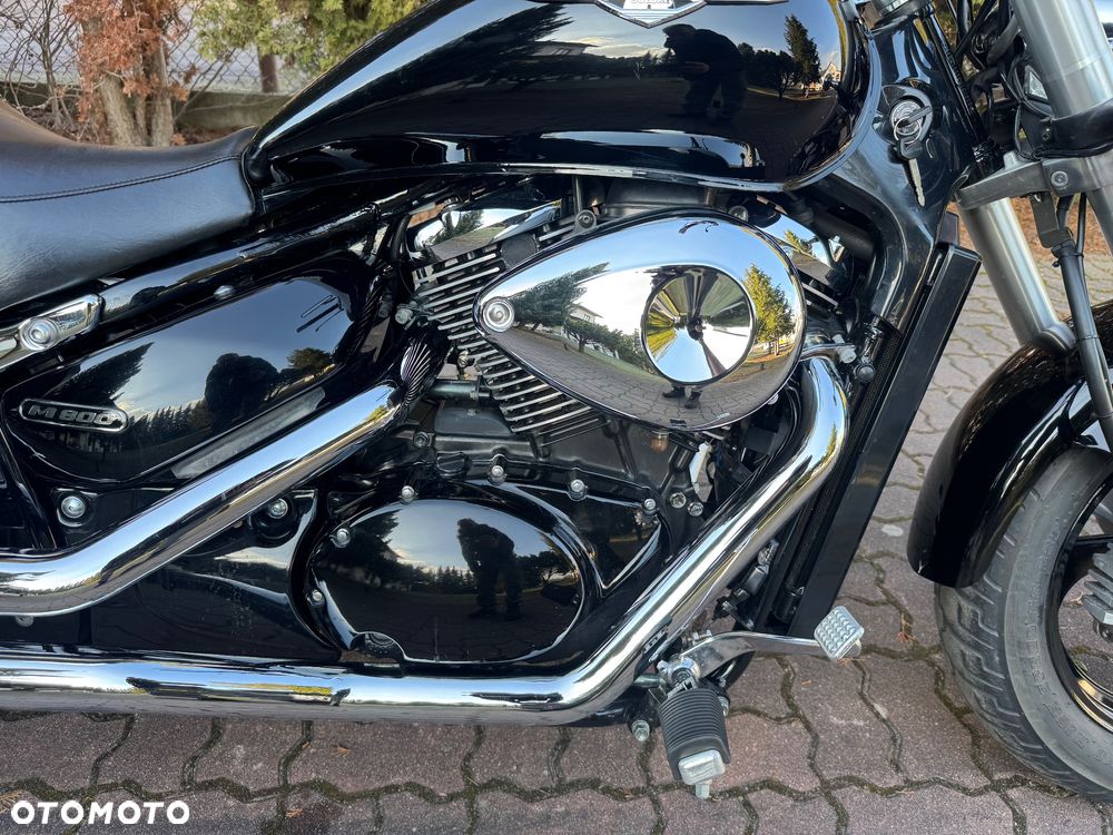 Suzuki Intruder - 7