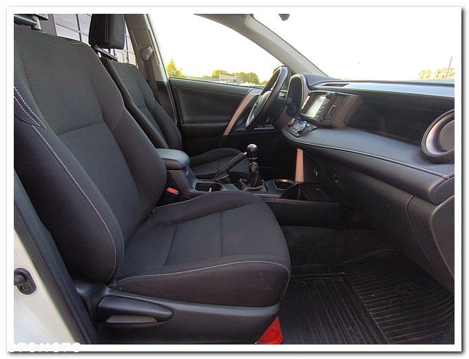 Toyota RAV4 2.0 D-4D 4x2 Start-Stop Executive - 22