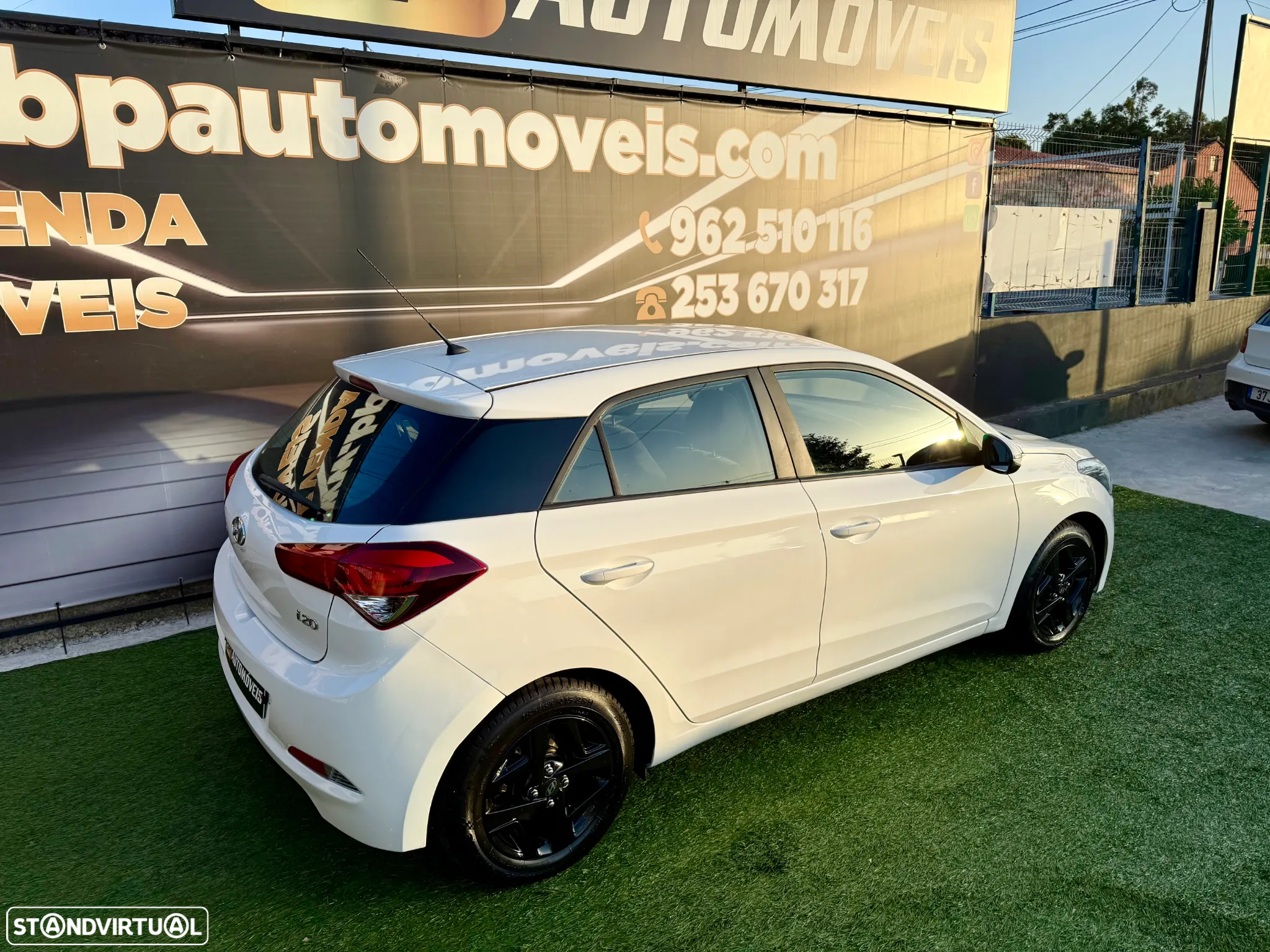 Hyundai i20 1.1 CRDi Blue Access+Bluetooth - 22