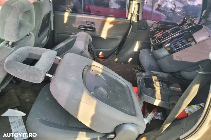 Dezmembrez Seat Alhambra facelift, an 2004, motor 1.9 tdi cod AUY 116cp, cutie de viteze manuala 6+1 trepte cod FUX. - 3