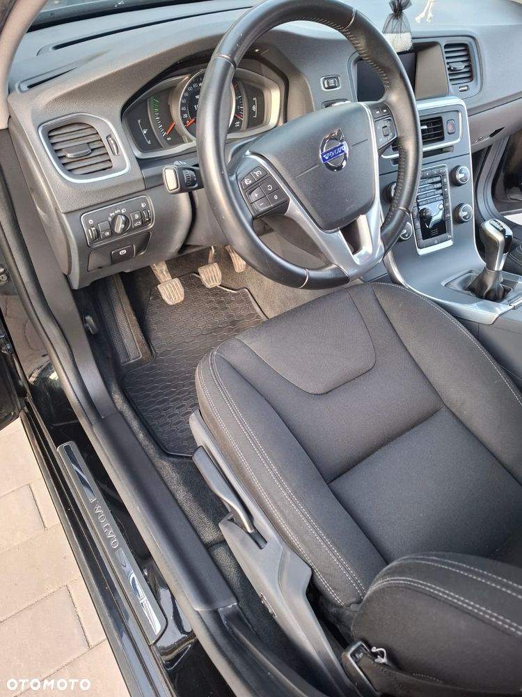 Volvo V60 D3 Kinetic - 16