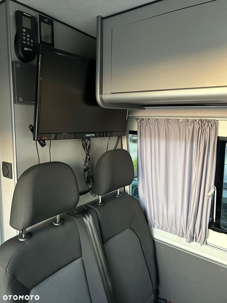 Volkswagen CRAFTER - 19