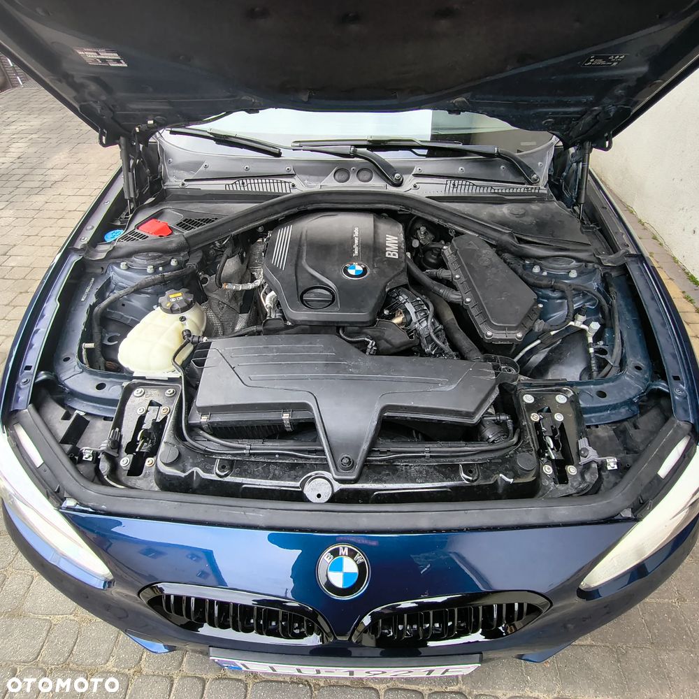 BMW Seria 1 120d xDrive Sport-Aut - 27