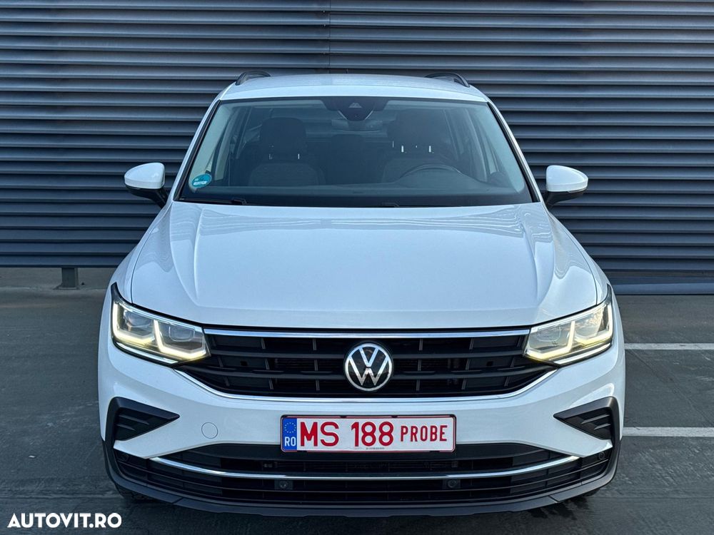 Volkswagen Tiguan 2.0 TDI SCR 4MOTION DSG Life - 9