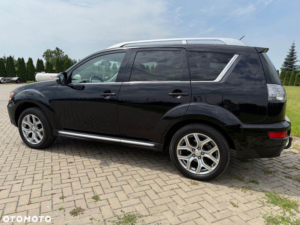 Mitsubishi Outlander 2.0 Intense + 2WD EU5 - 19