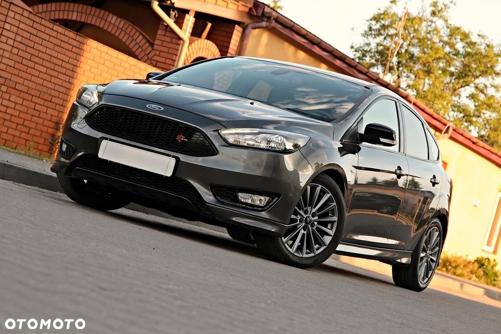 Ford Focus 1.0 EcoBoost Start-Stopp-System ST-LINE X - 9
