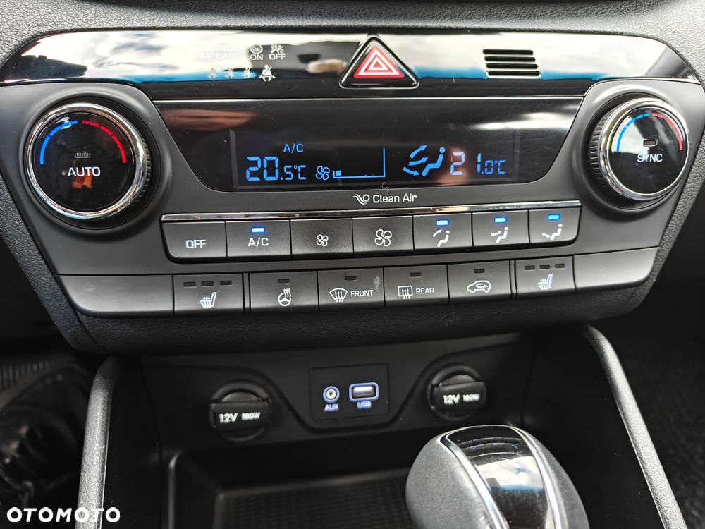 Hyundai Tucson blue 1.7 CRDi 2WD DCT Premium - 29