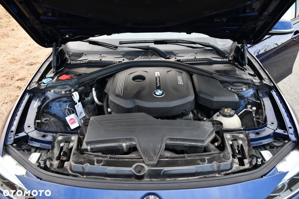 BMW Seria 3 318i Sport Line - 23