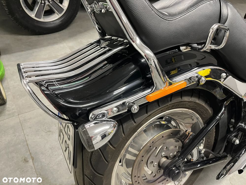 Harley-Davidson Softail Custom - 24