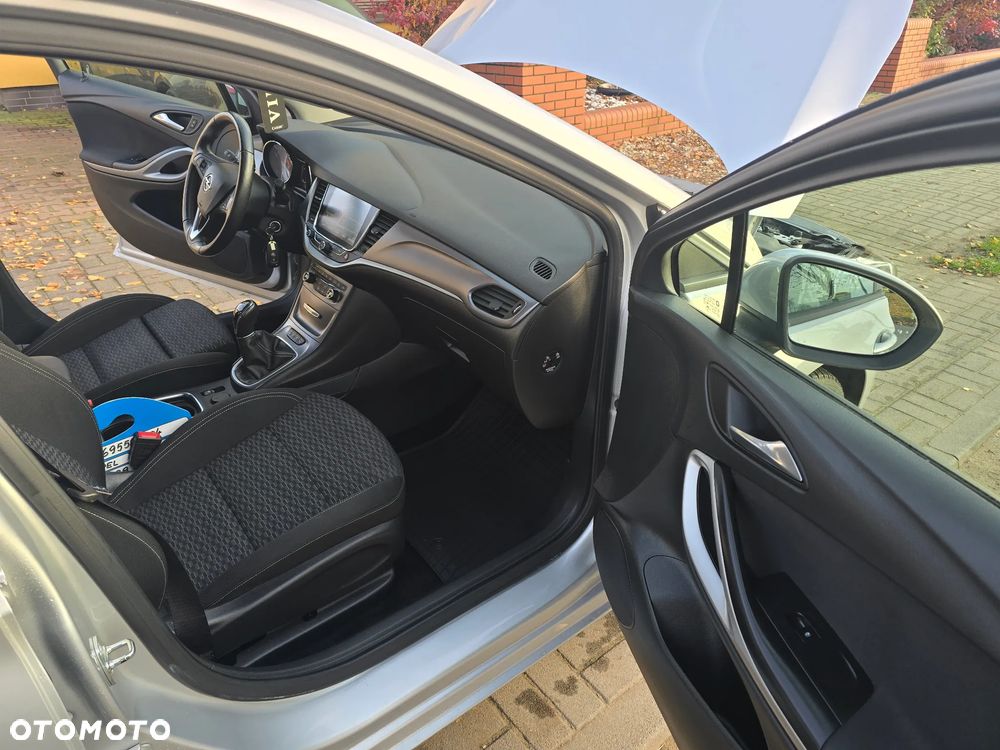 Opel Astra 1.6 D (CDTI) Start/Stop Sports Tourer Dynamic - 25