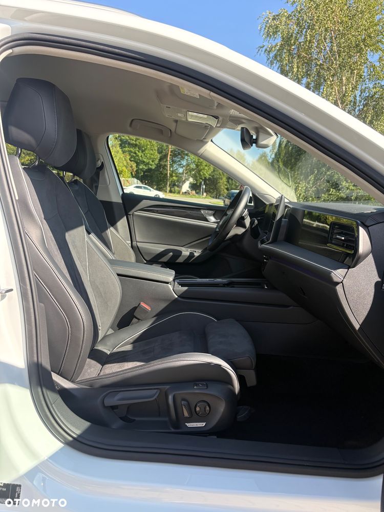 Volkswagen Passat - 21