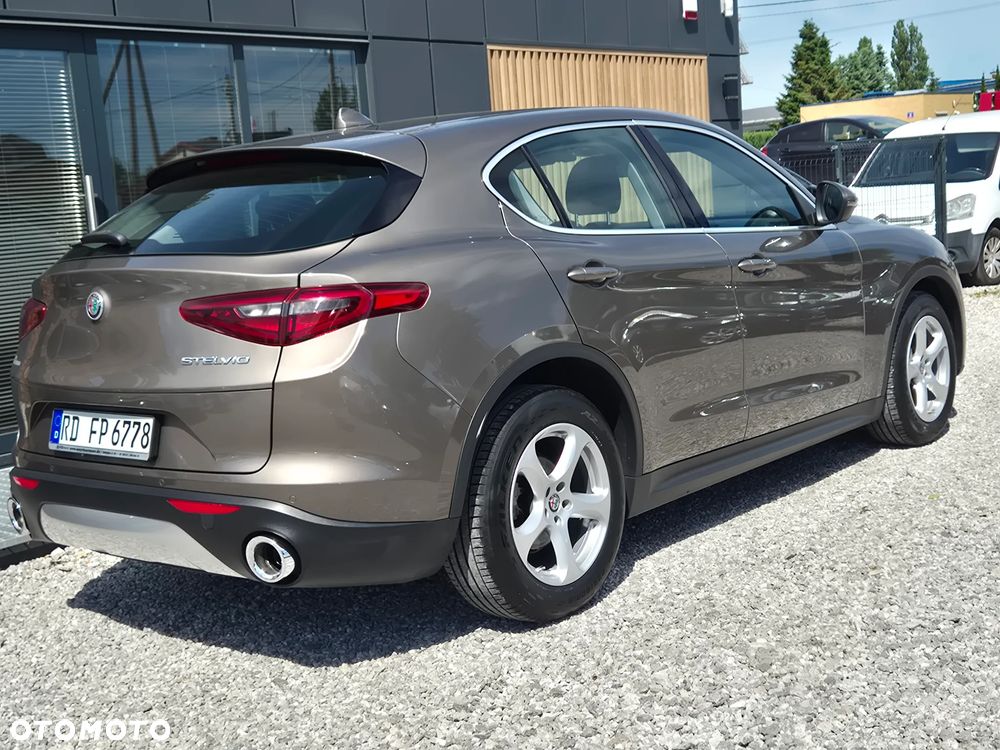 Alfa Romeo Stelvio 2.2 16V AT8 Executive - 13