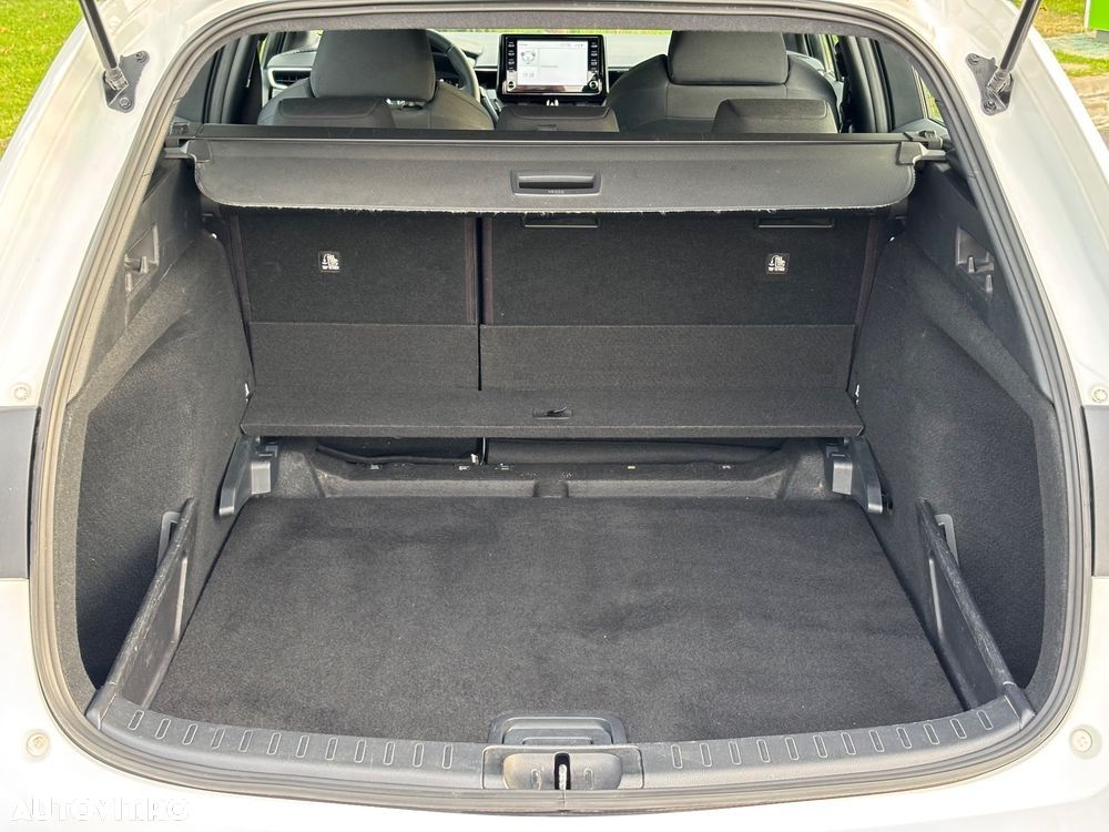 Toyota Corolla 1.8 HSD Eco - 14