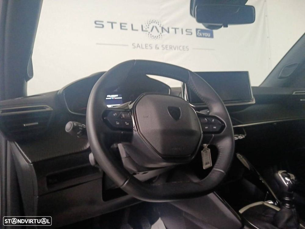 Peugeot 2008 1.2 Style - 12