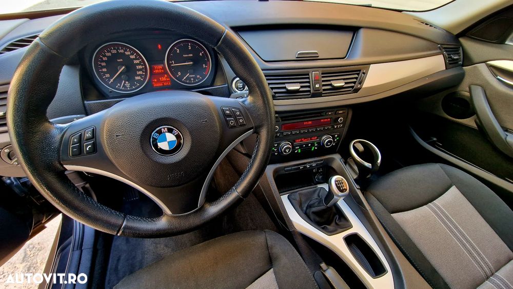 BMW X1 xDrive18d Sport Line - 6