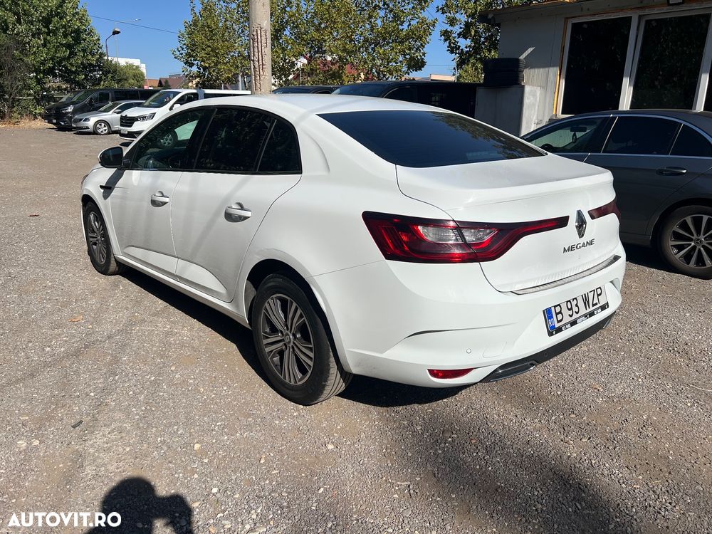 RENAULT Megane 2023 — imagine 6