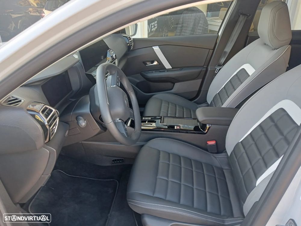 Citroën e-C4 X 54 kWh Autonomia Alargada Max - 17