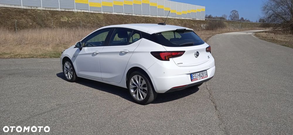 Opel Astra 1.6 D (CDTI) Start/Stop Dynamic - 14
