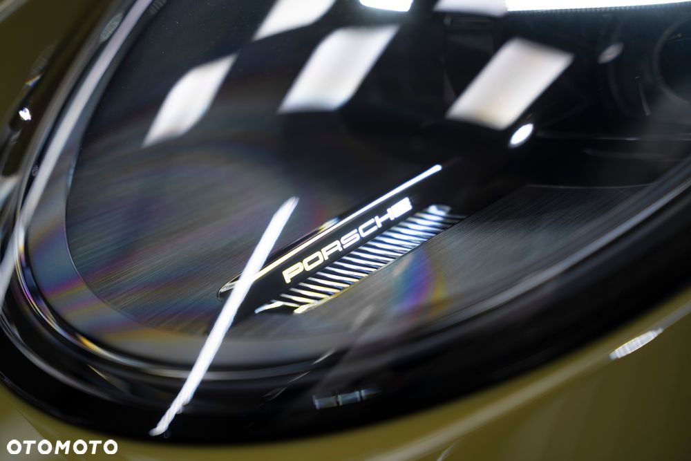 Porsche Carrera GT - 9