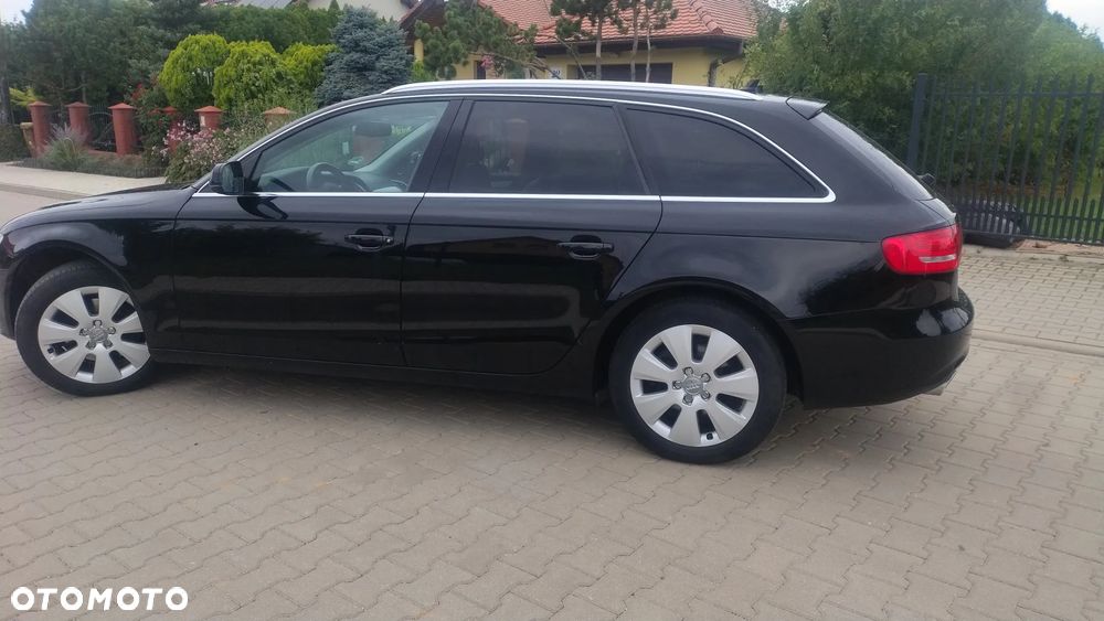 Audi A4 Avant 2.0 TDI DPF clean diesel Ambiente - 14