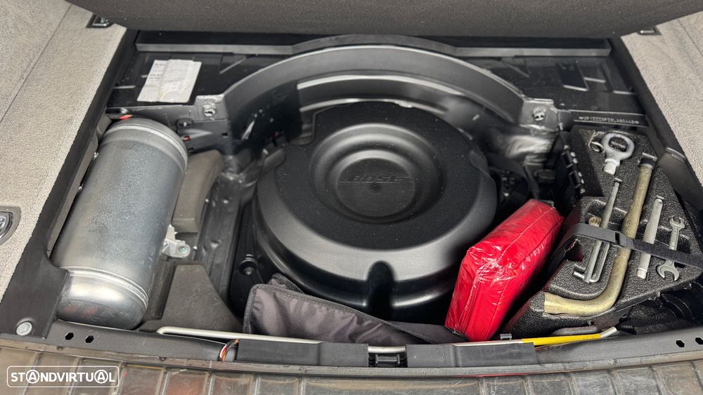 Porsche Cayenne Turbo - 28