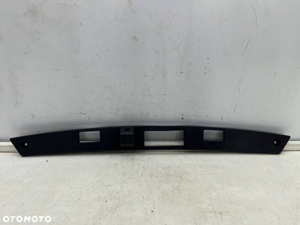 Listwa BYD Atto 3 21r.- blenda nakładka dolna klapy bagażnika na przycisk i kamerę sc2e-5506111 - 1