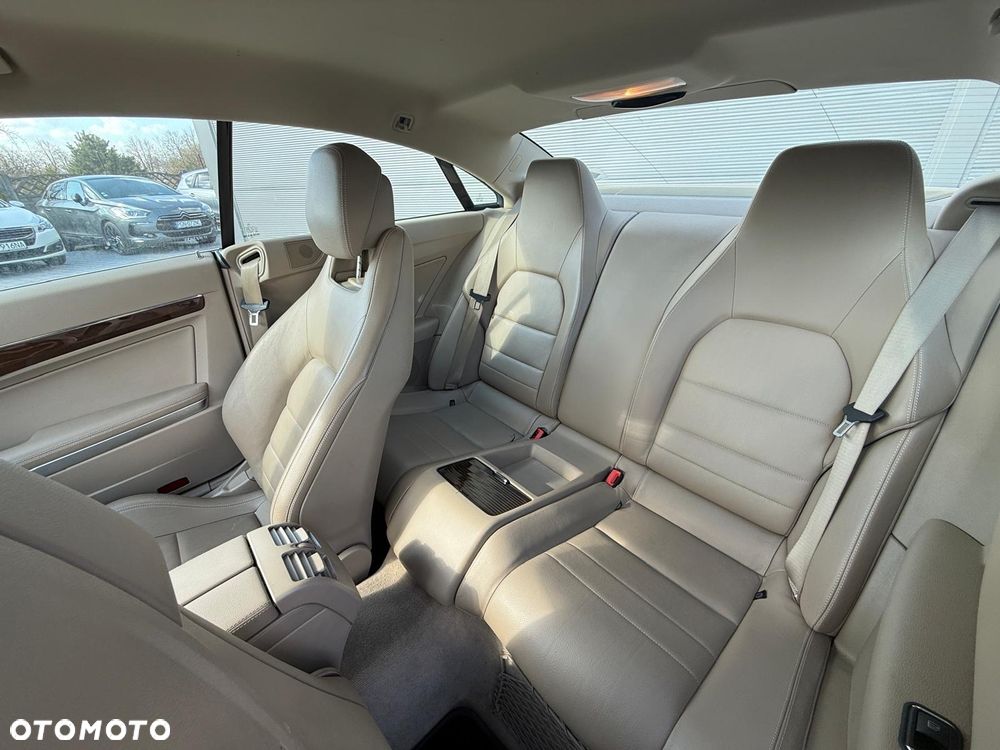 Mercedes-Benz Klasa E 250 CDI DPF BlueEFFICIENCY Automatik Avantgarde - 7
