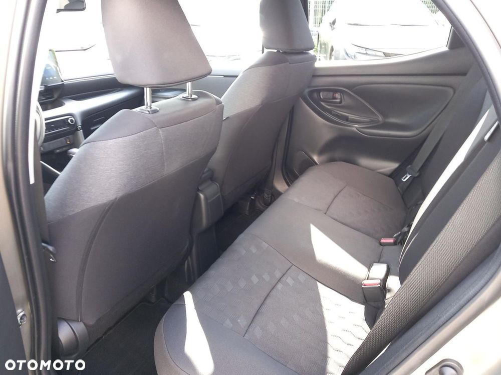 Toyota Yaris Hybrid 1.5 Style - 8