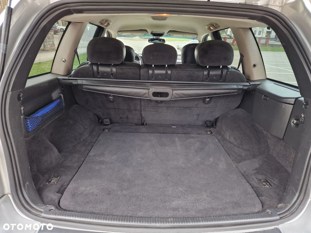 Jeep Grand Cherokee - 14