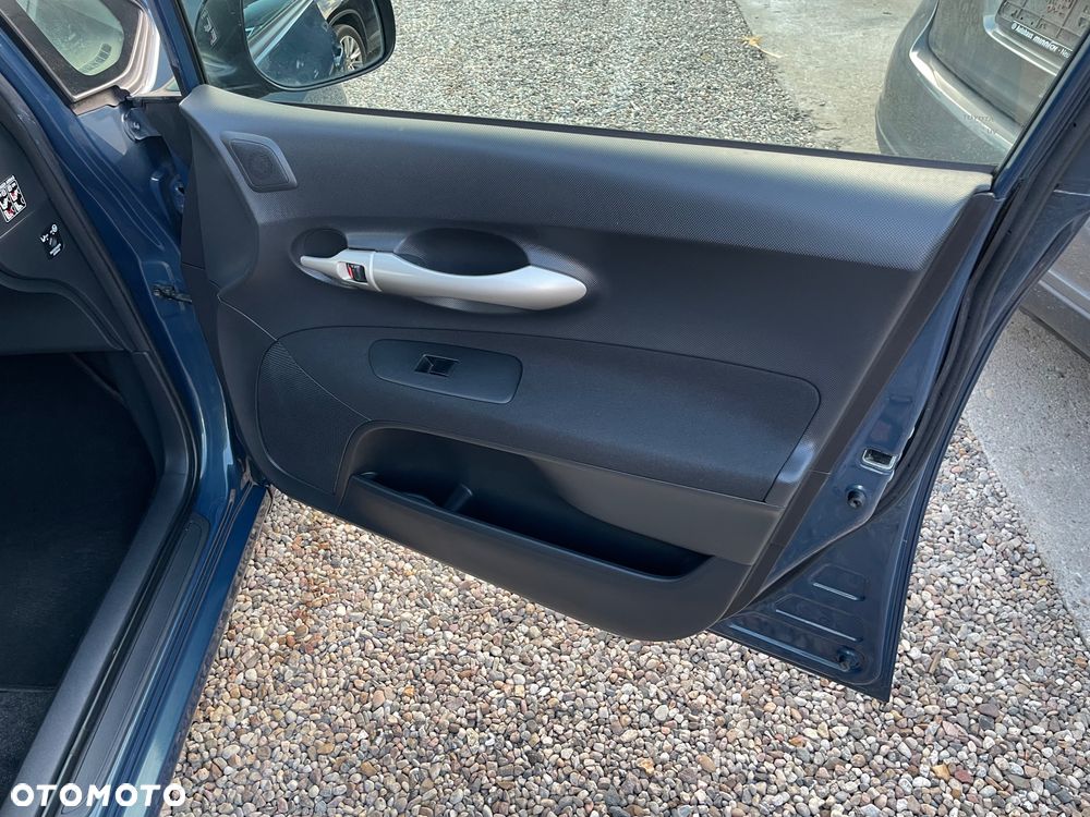 Toyota Auris 2.0 D-4D - 24