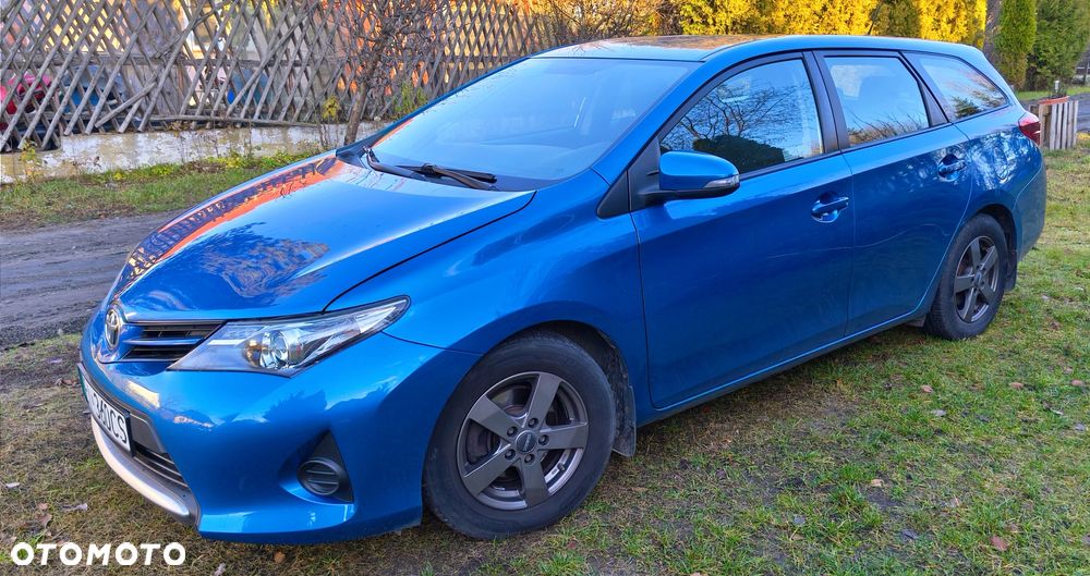Toyota Auris - 4