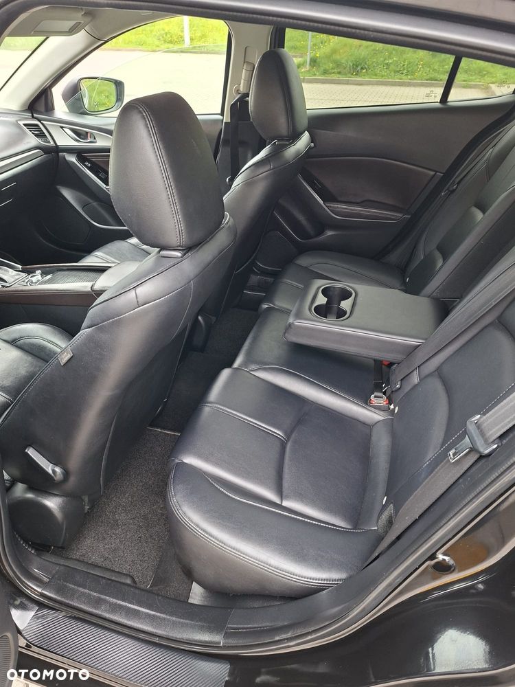 Mazda 3 - 8