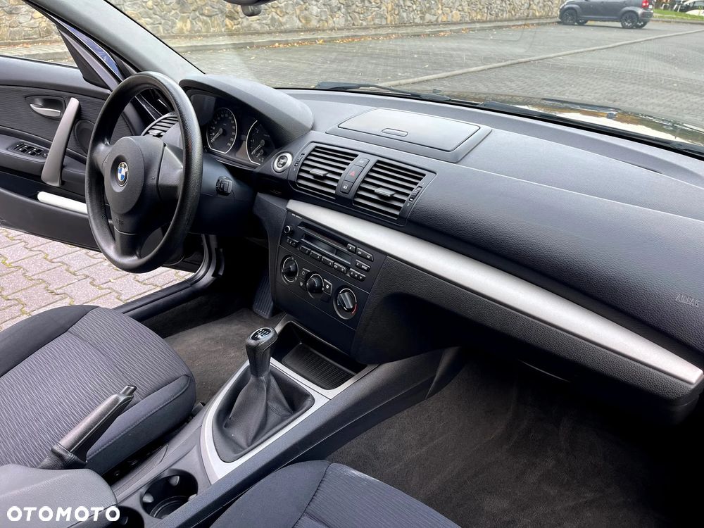 BMW Seria 1 116i - 6
