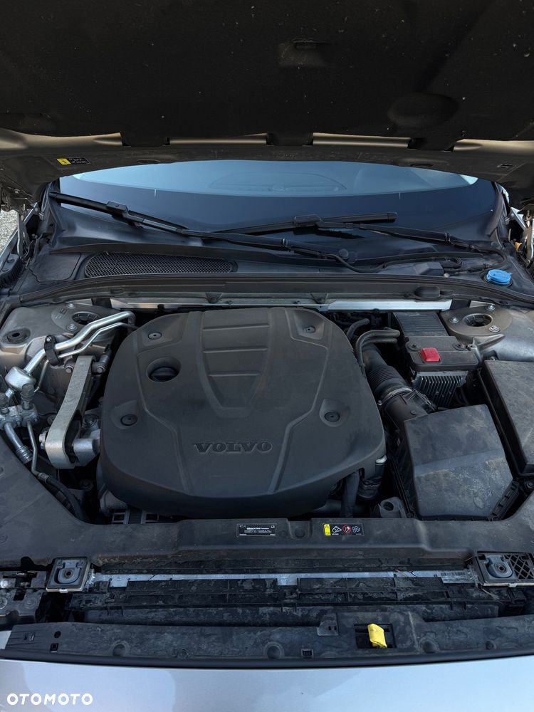 Volvo V60 D4 Momentum Pro - 31