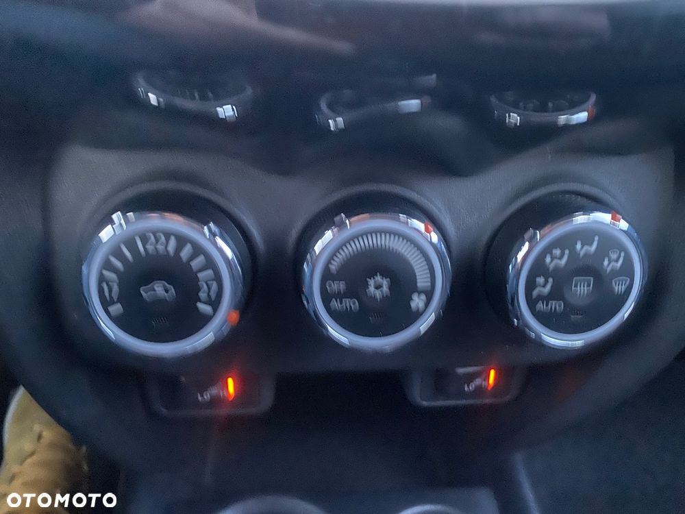 Mitsubishi ASX 1.6 Instyle NAVI AS&G - 14