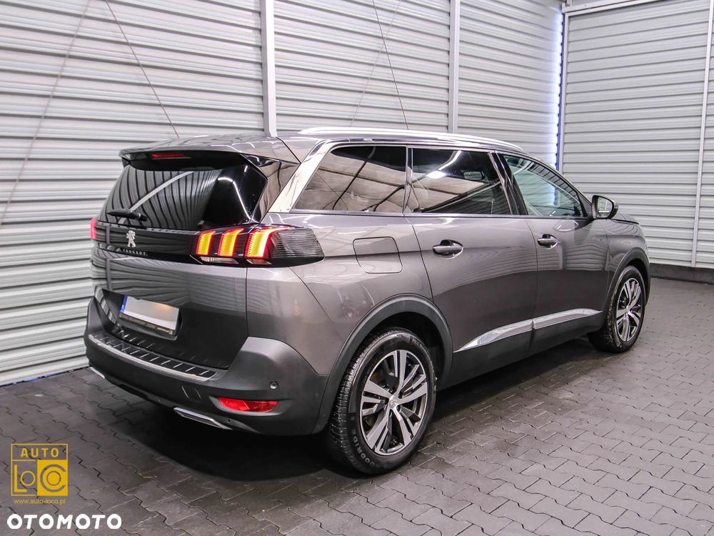 Peugeot 5008 1.6 PureTech Allure S&S EAT8 - 8