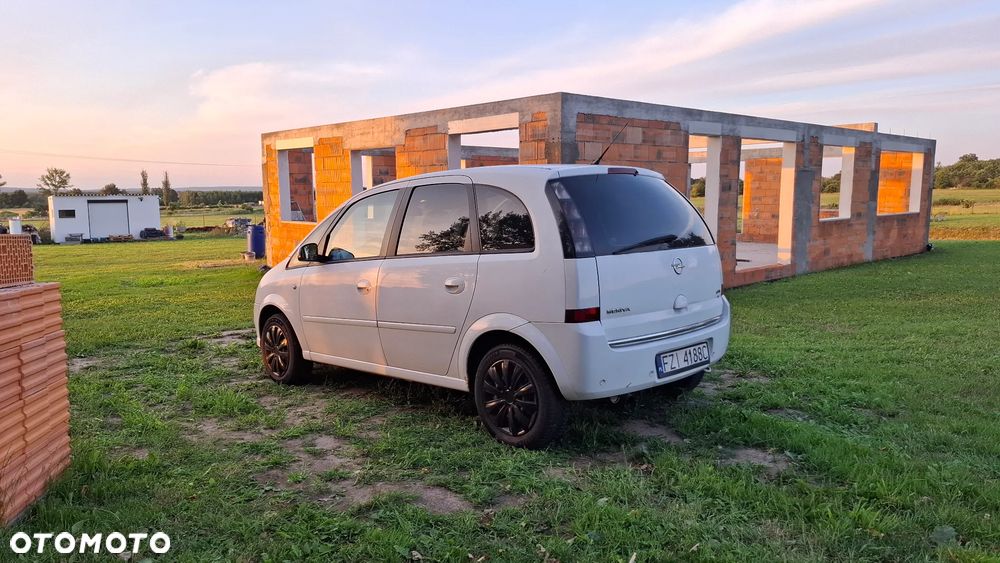 Opel Meriva - 16