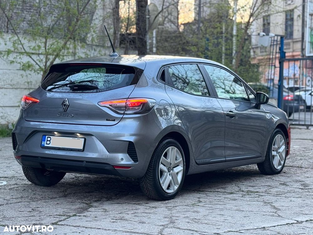 Renault Clio V E-Tech 145 Techno - 19