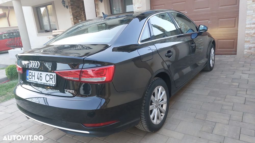 Audi A3 ack 1.5 35 TFSI Basic - 4