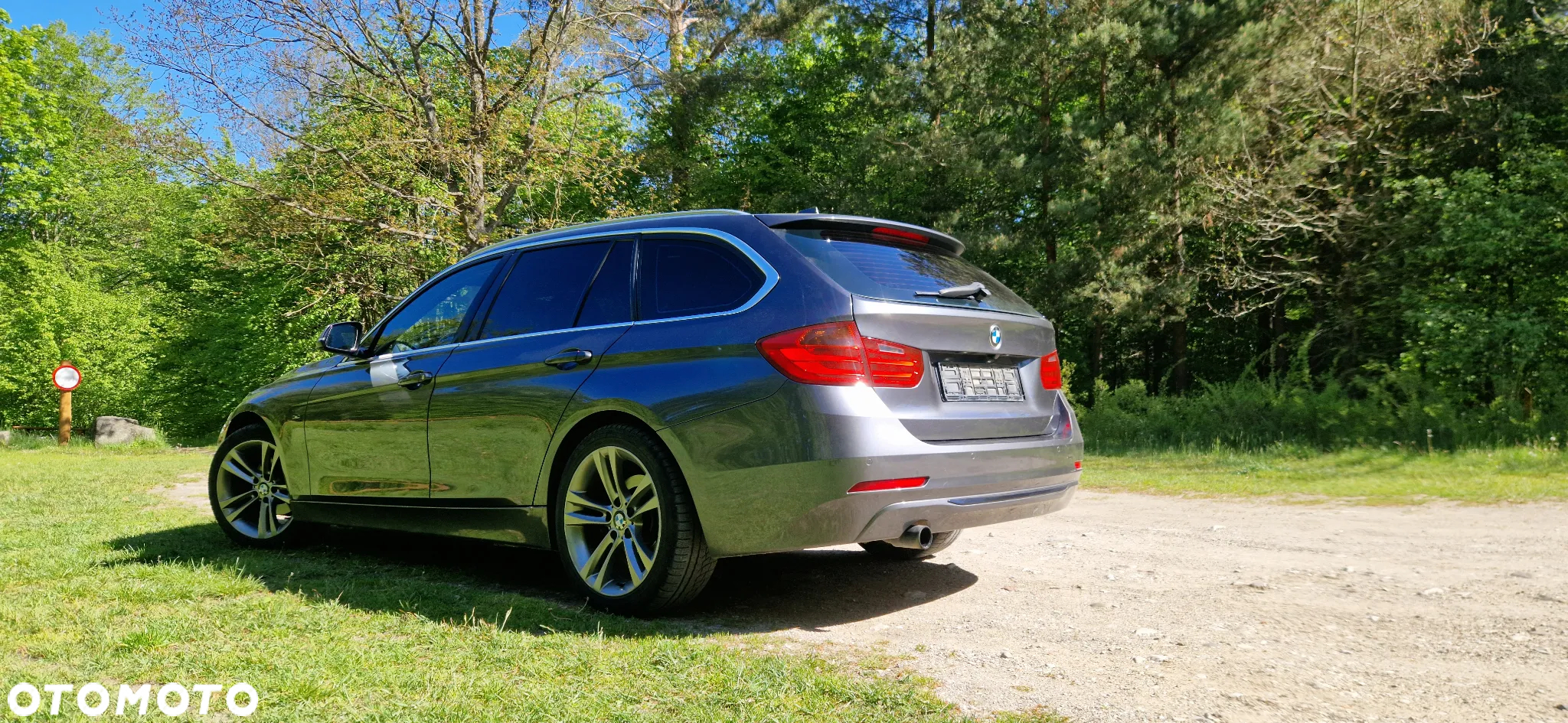 BMW Seria 3 318d DPF Touring Edition Sport - 4