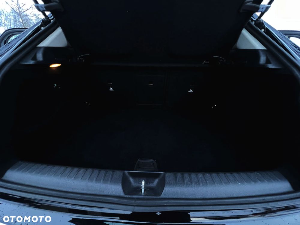 Mercedes-Benz GLA 200 7G-DCT Style - 40