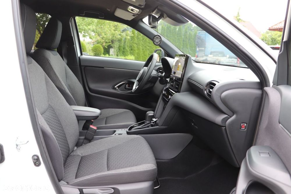 Toyota Yaris Cross 130 1.5 VVT-i Team Deutschland - 10