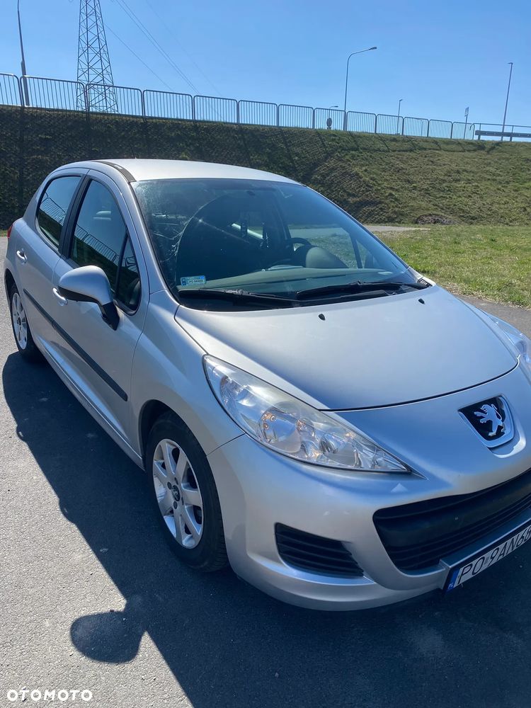 Peugeot 207 90 HDi FAP (Blue Lion) 99G - 1