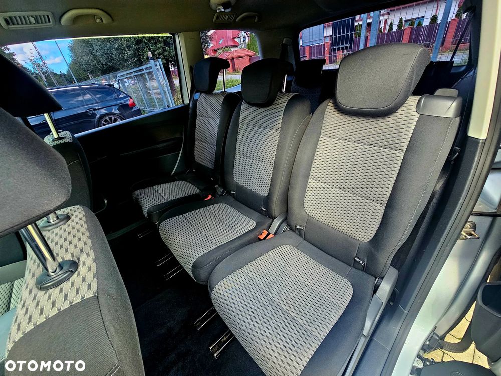 Volkswagen Sharan 2.0 TDI DSG BlueMotion Technology Trendline - 12